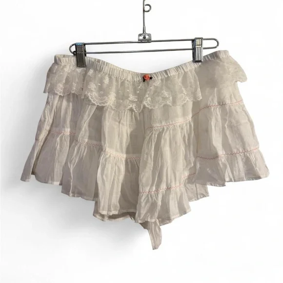 Free People In Full Swing Shorts White Lace Ruffle Boho M - Picture 4 of 14